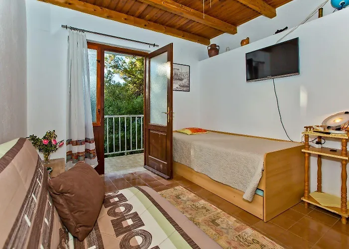 Kati Apartment Zarace